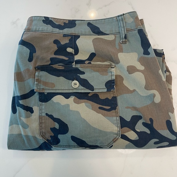Sanctuary Camo Pants - Picture 1 of 9